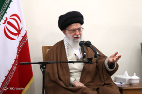 دیدار دست‌اندرکاران کنگره بزرگداشت مرحوم آیت‌الله مصطفی خمینی با رهبر معظم انقلاب