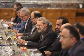 دیدار نخست وزیر عراق با رییس مجلس شورای اسلامی