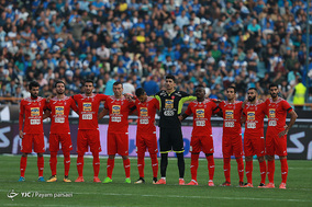 دیدار تیم‌های فوتبال پرسپولیس و استقلال - دربی 85