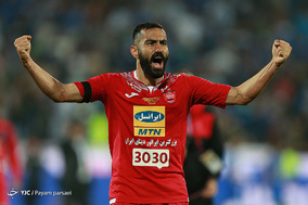 دیدار تیم‌های فوتبال پرسپولیس و استقلال - دربی 85