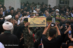 یادواره ۱۲۰شهید مدافع حرم شهرستان ری و ۳۰۰شهید حوزه ۳۵۹امام حسین بن علی(ع) در آستان شیخ صدوق (ره ) برگزار شد.