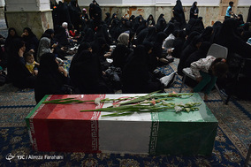 یادواره ۱۲۰شهید مدافع حرم شهرستان ری و ۳۰۰شهید حوزه ۳۵۹امام حسین بن علی(ع) در آستان شیخ صدوق (ره ) برگزار شد.