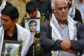 یادواره ۱۲۰شهید مدافع حرم شهرستان ری و ۳۰۰شهید حوزه ۳۵۹امام حسین بن علی(ع) در آستان شیخ صدوق (ره ) برگزار شد.