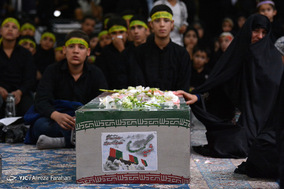 یادواره ۱۲۰شهید مدافع حرم شهرستان ری و ۳۰۰شهید حوزه ۳۵۹امام حسین بن علی(ع) در آستان شیخ صدوق (ره ) برگزار شد.