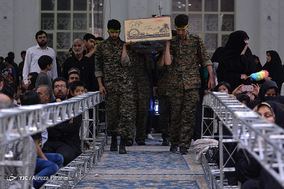 یادواره ۱۲۰شهید مدافع حرم شهرستان ری و ۳۰۰شهید حوزه ۳۵۹امام حسین بن علی(ع) در آستان شیخ صدوق (ره ) برگزار شد.