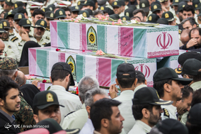 تشییع پیکر پنجاه و چهار شهید دفاع مقدس نیروی انتظامی