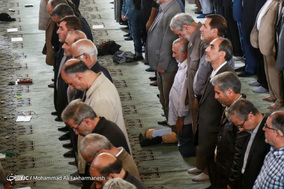 نماز جمعه تهران به امامت آیت الله موحدی کرمانی