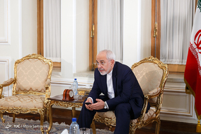 تقدیم رونوشت استوارنامه سفرای کوبا و قبرس به ظریف