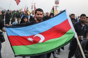 پیاده روی زائران اربعین حسینی در مسیر کربلا