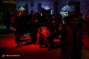 پیاده روی زائران اربعین حسینی در مسیر کربلا
