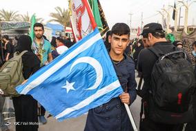 پیاده روی زائران اربعین حسینی در مسیر کربلا