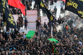 مراسم تشییع پیکر دو شهید مدافع حرم در مسجد جمکران