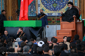 مراسم تشییع پیکر دو شهید مدافع حرم در مسجد جمکران