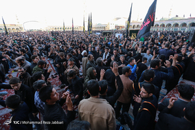 مراسم تشییع پیکر دو شهید مدافع حرم در مسجد جمکران