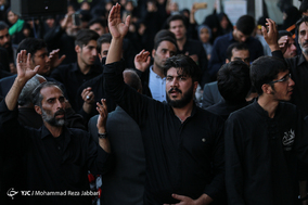 مراسم تشییع پیکر دو شهید مدافع حرم در مسجد جمکران