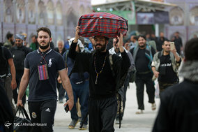 بازگشت زائران اربعین حسینی به ایران از مرز مهران