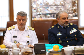 دیدار فرماندهان ارتش جمهوری اسلامی ایران با رئیس مجلس شورای اسلامی