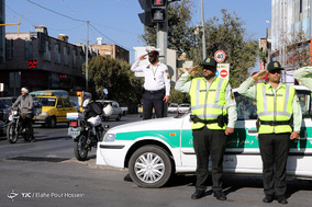 تشییع پیکر مطهر 5 شهید تازه تفحص شده دوران دفاع مقدس ناجا در شیراز