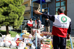 جمع آوری کمک های مردمی شیراز به  زلزله زدگان غرب کشور