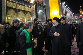 خطبه خوانی شب شهادت امام رضا (ع) در مشهد مقدس