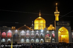 مراسم عزاداری شب شهادت امام رضا (ع)در حرم رضوی