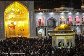 مراسم عزاداری شب شهادت امام رضا (ع)در حرم رضوی