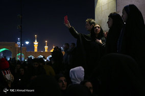 شام غریبان امام رضا (ع) در حرم مطهر رضوی
