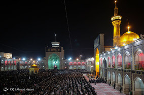 شام غریبان امام رضا (ع) در حرم مطهر رضوی