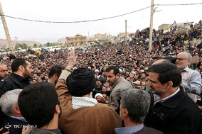 بازدید سرزده مقام معظم رهبری از مناطق زلزله‌زده استان کرمانشاه