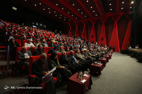 نشست شهردار با اهالی فرهنگ هنر و رسانه