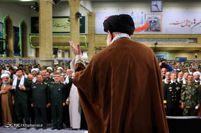 دیدار جمعی از بسیجیان با مقام معظم رهبری
