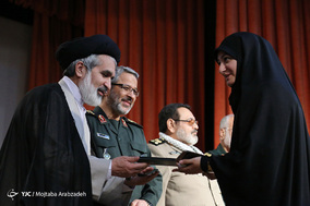 تجلیل از جهادگران بسیجی عرصه علم