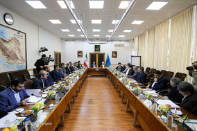 دیدار آیت الله اراکی دبیرکل مجمع جهانی تقریب مذاهب با رئیس رسانه ملی