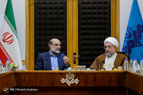 دیدار آیت الله اراکی دبیرکل مجمع جهانی تقریب مذاهب با رئیس رسانه ملی