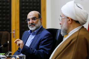 دیدار آیت الله اراکی دبیرکل مجمع جهانی تقریب مذاهب با رئیس رسانه ملی