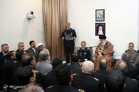 دیدار جمعی از فرماندهان و مسئولان نیروی دریایی ارتش با فرمانده معظم کل قوا