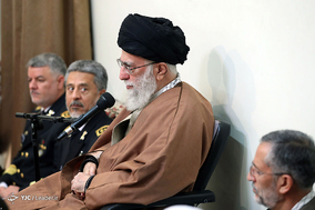دیدار جمعی از فرماندهان و مسئولان نیروی دریایی ارتش با فرمانده معظم کل قوا