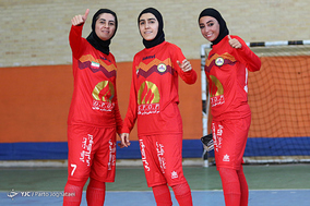 ديدار تيم های فوتسال بانوان نفت طلاييه و استقلال ساري