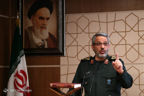 تجلیل از علیرضا کریمی قهرمان کشتی کشور