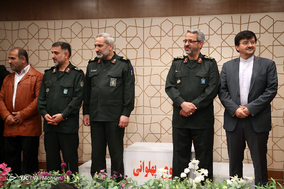 تجلیل از علیرضا کریمی قهرمان کشتی کشور