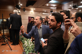 تجلیل از علیرضا کریمی قهرمان کشتی کشور