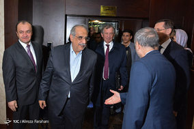 دیدار وزرای اقتصاد ایران و مجارستان