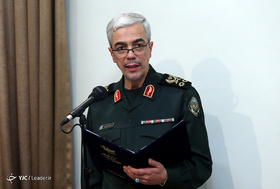دیدار برگزیدگان جشنواره مالک اشتر با رهبر معظم انقلاب
