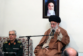 دیدار برگزیدگان جشنواره مالک اشتر با رهبر معظم انقلاب