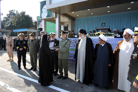 تحویل دهی ناو موشک انداز سپر به نیرو دریایی ارتش توسط وزارت دفاع