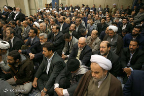 دیدار مسئولان نظام، مهمانان کنفرانس وحدت اسلامی و سفرای کشورهای اسلامی با مقام معظم رهبری