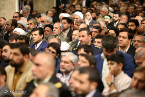 دیدار مسئولان نظام، مهمانان کنفرانس وحدت اسلامی و سفرای کشورهای اسلامی با مقام معظم رهبری