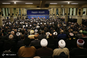 دیدار مسئولان نظام، مهمانان کنفرانس وحدت اسلامی و سفرای کشورهای اسلامی با مقام معظم رهبری