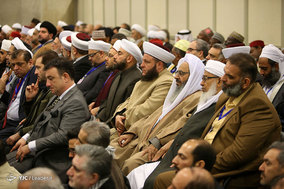 دیدار مسئولان نظام، مهمانان کنفرانس وحدت اسلامی و سفرای کشورهای اسلامی با مقام معظم رهبری