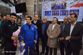 بازگشت تیم ملی وزنه برداری، قهرمان جهان از آمریکا